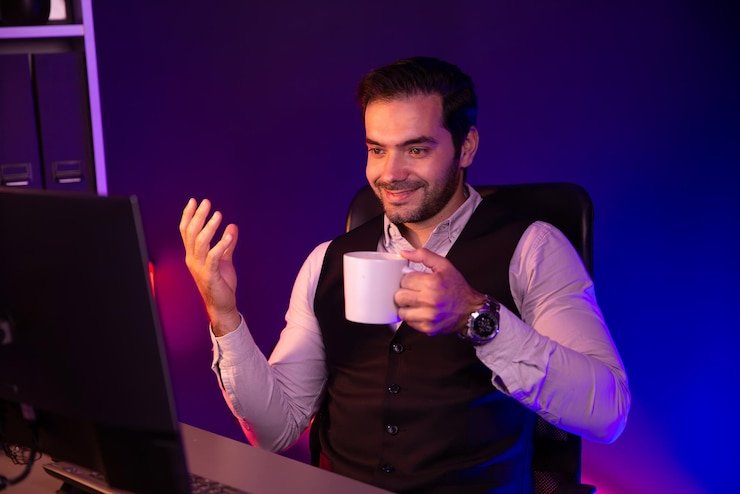 Pemain menikmati permainan live casino melalui perangkat smartphone dengan kendali penuh